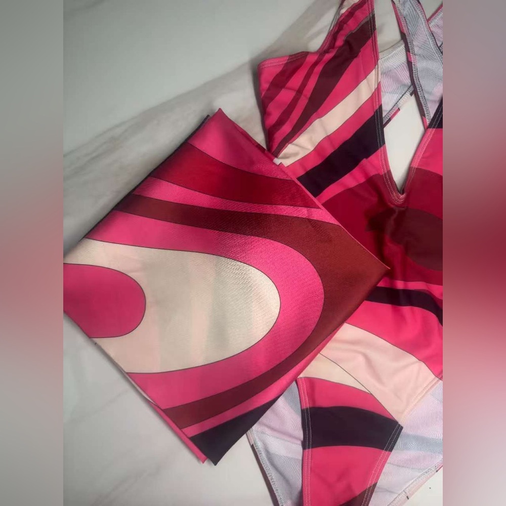 Emilio Pucci pink one-piece swimming suit with a headscarf - Picture 4 of 4